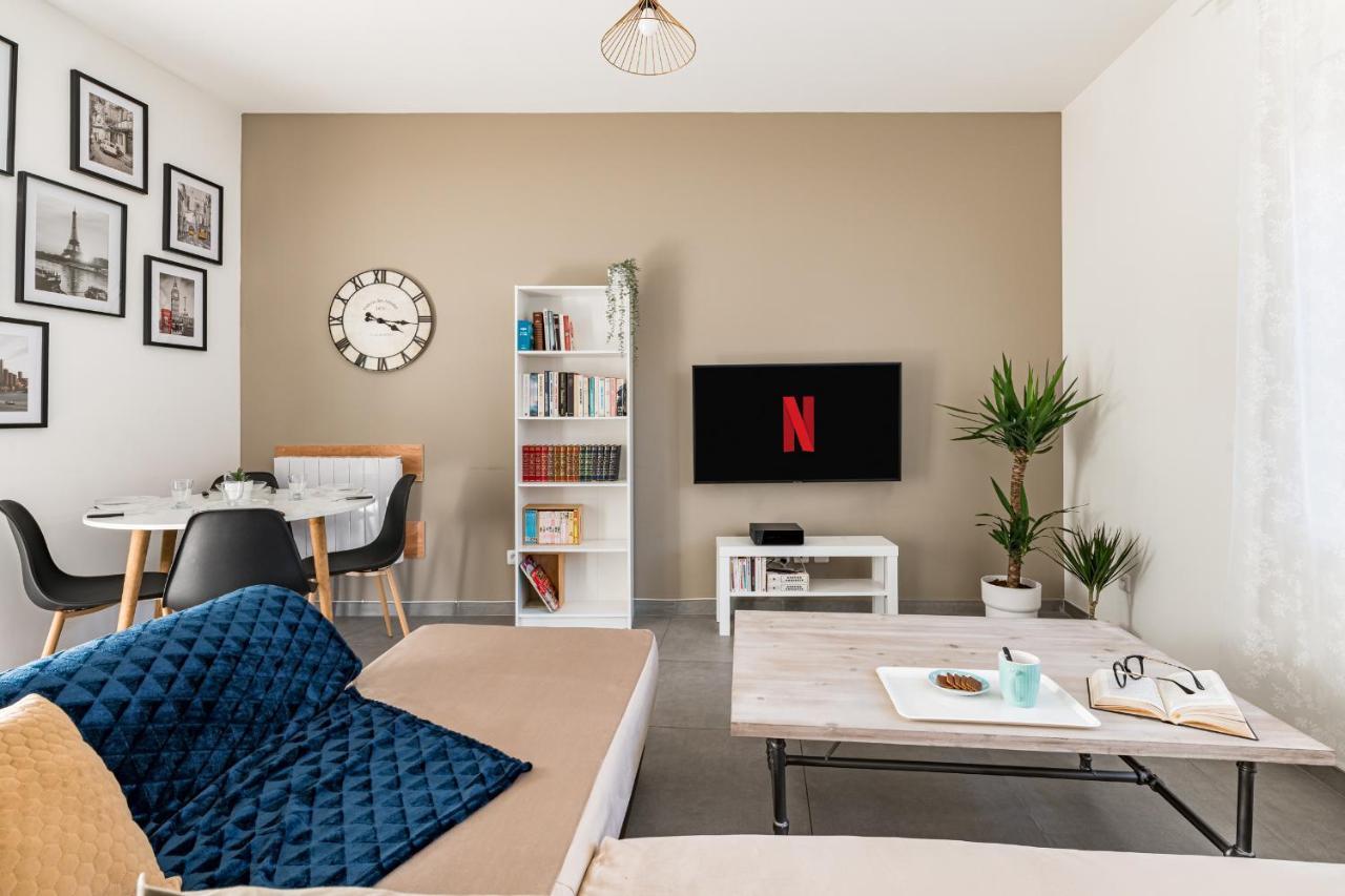 Superbe Appartement Cosy Avec Terrasse Saint-Etienne  Zewnętrze zdjęcie